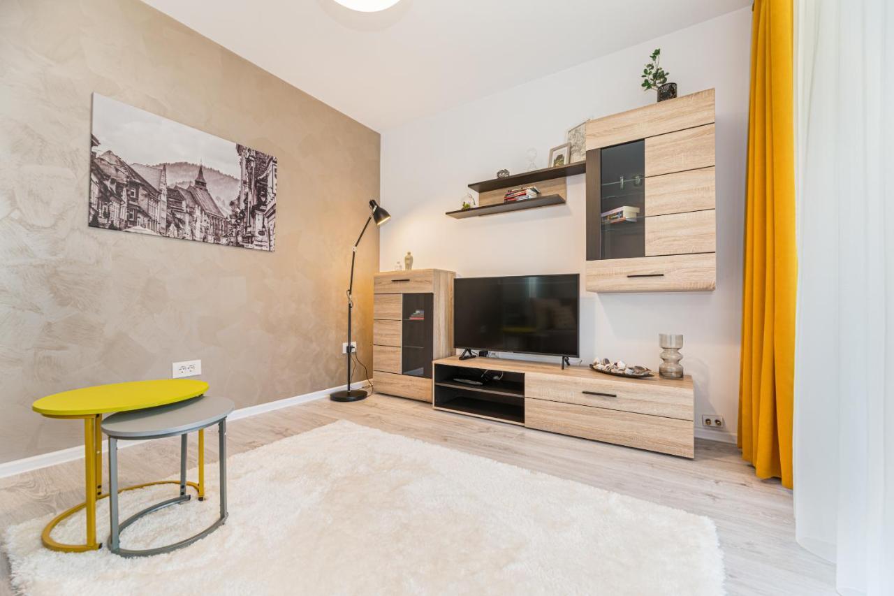 Rentforcomfort Apartment Ella 2 Brasov Exterior photo