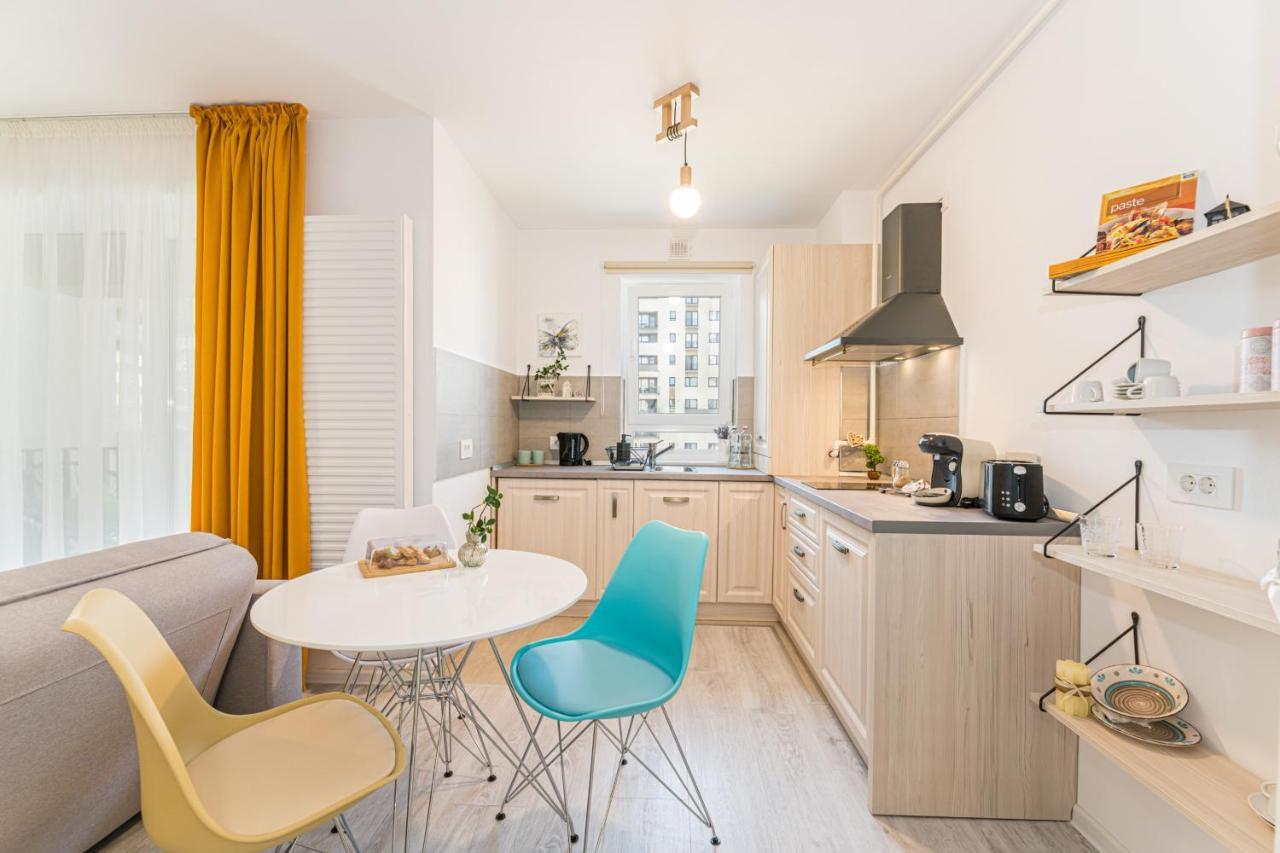Rentforcomfort Apartment Ella 2 Brasov Exterior photo